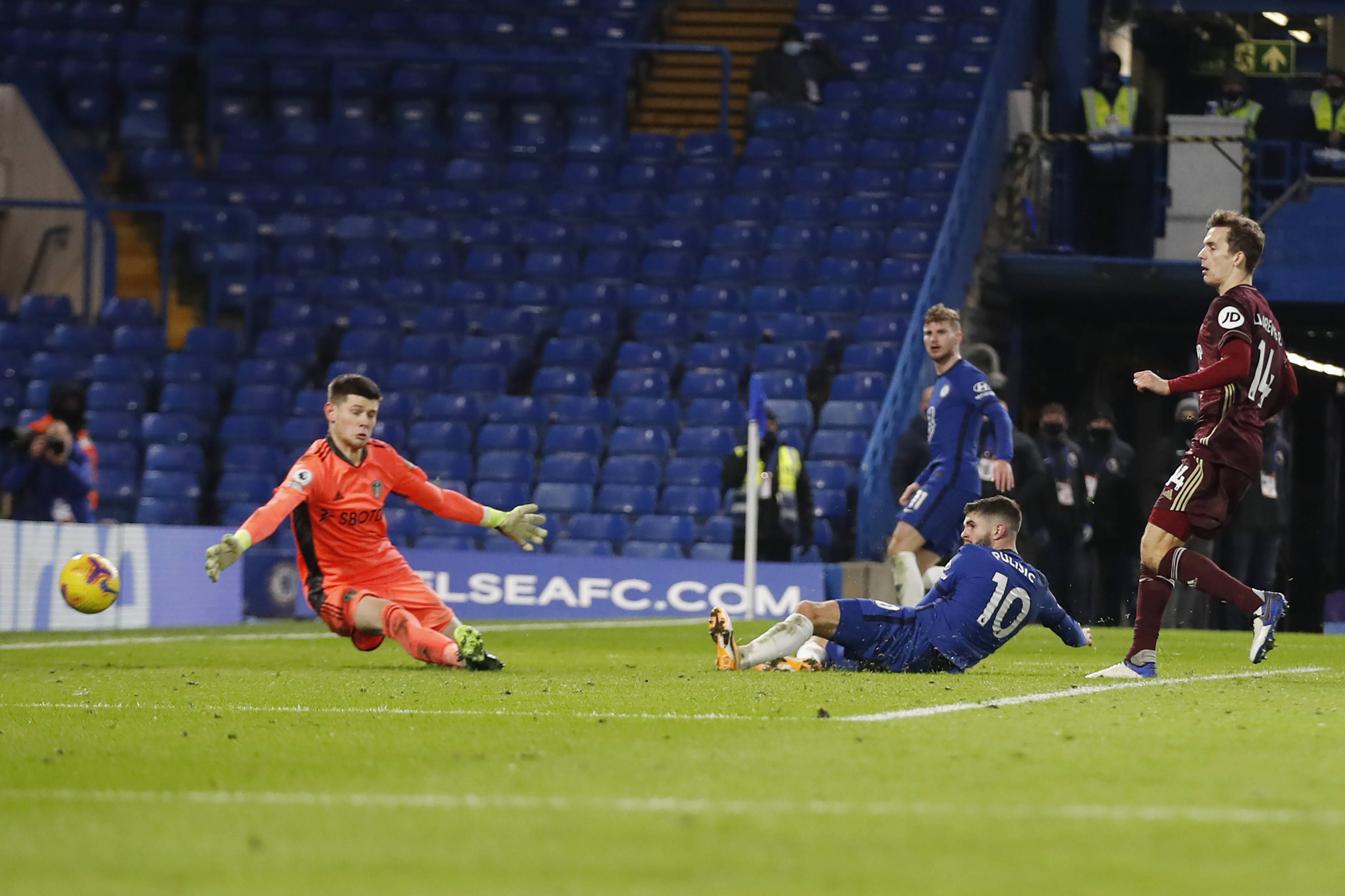 冷静应战 冷静应战